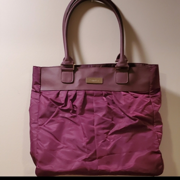 *Calvin Klein Tote - Picture 2 of 4